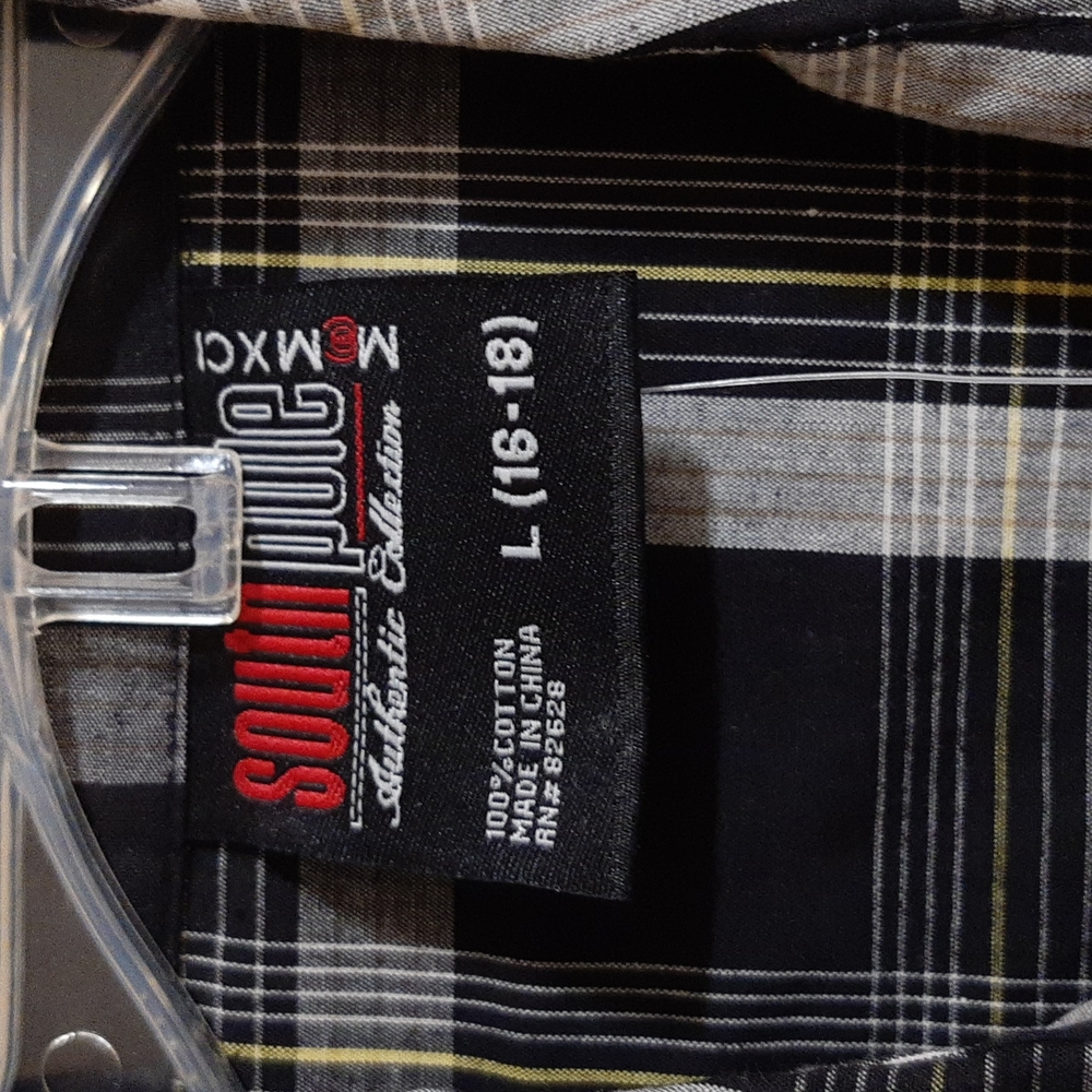 Shirt - Picture 4 of 6